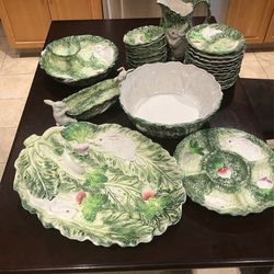 $99 -26 Piece Easter / Spring Green Theme And Bunny Lunch Set