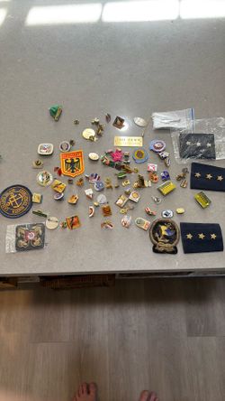 Vintage pins & more