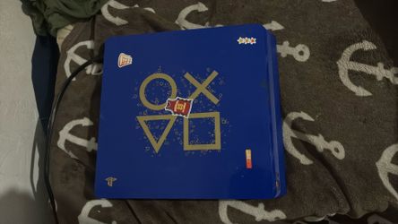 PlayStation 4 slim