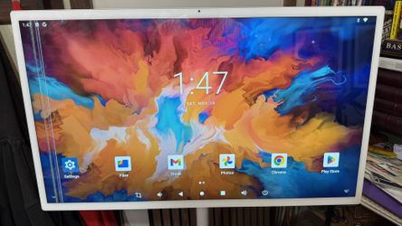 32” Portable Touch Screen Tablet on a Stand - Fiteye