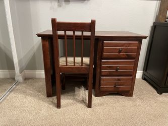 Kids/Office Desk And Chair