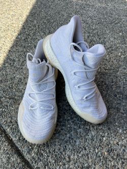 ADIDAS CLU 600001 ART BY3469 MEN'S BASKETBALL SNEAKERS SIZE 12