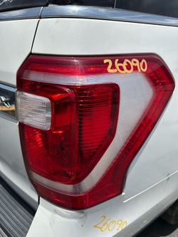RH Passenger Side Tail Light Lamp 2017 2024 Ford Expedition GREAT CONDITIONS