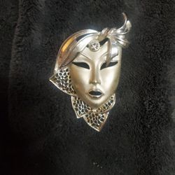 Vintage Asian Face Mask Pin