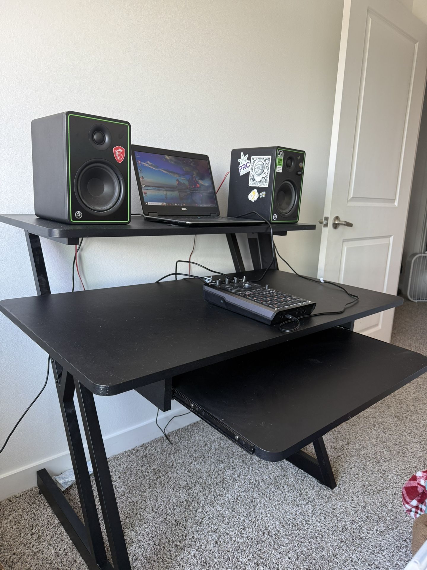 Desk 120$ OBO
