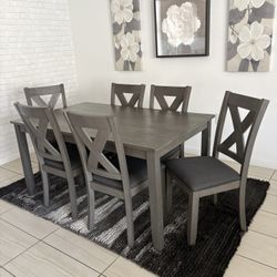 Ashley Dining Table 6 Sturdy Padded Chairs