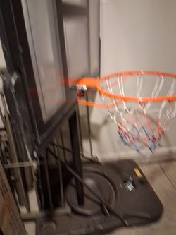 Basketball goal