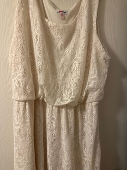 Ivory lace sleeveless dress