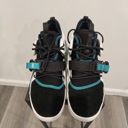 Nike Air Force 270 Teal Black White Size 8.5 With Box – Great Condition