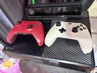 Xbox One Console with Kinect and 2 Controllers