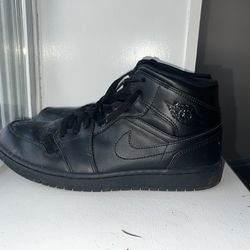 Air Jordan 1 mid, black Men’s 11