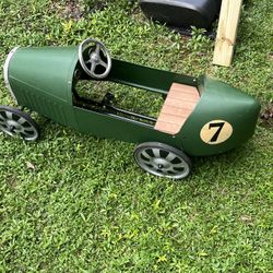 Vintage Green C&N Racing Pedal Car – Classic Metal Ride-On Toy