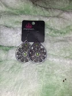 Light Green Earrings 