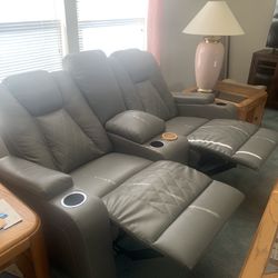 Manual Reclining Love Seat