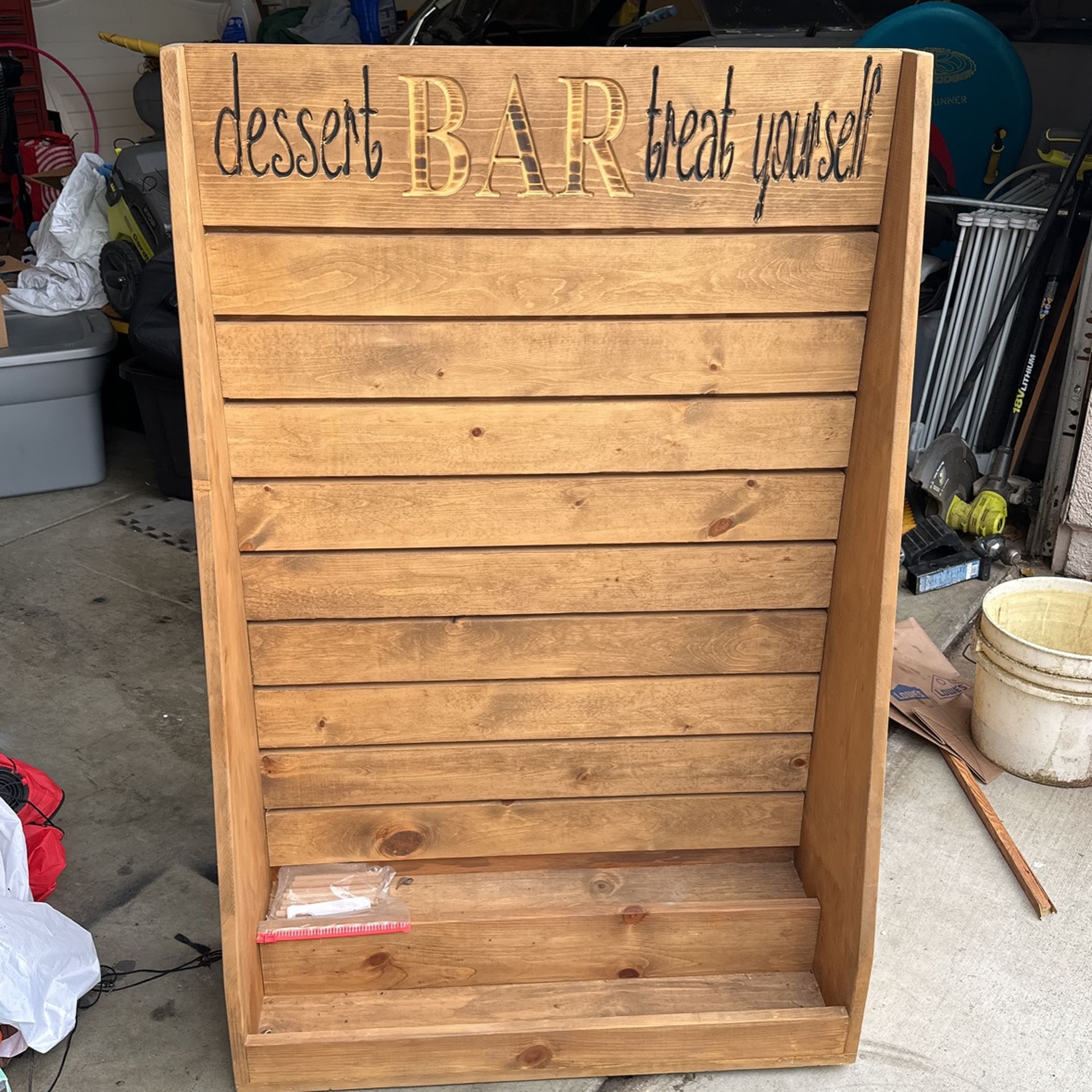 Desert / Donut Bar