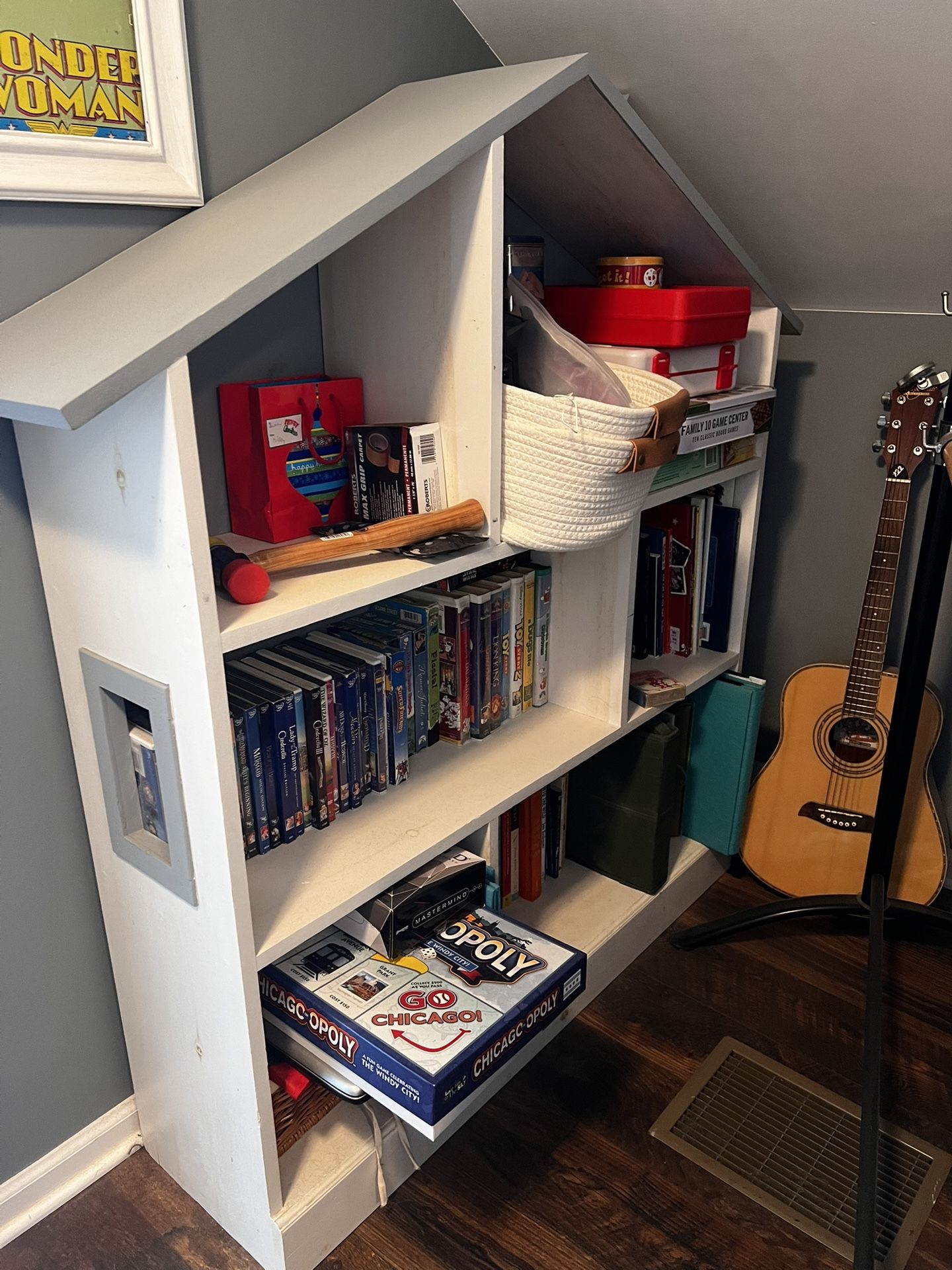 Wooden bookcase/Doll house