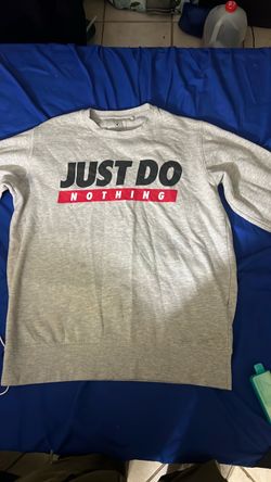 Men’s Nike sweatshirt size small