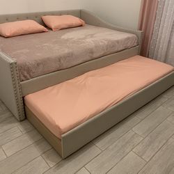 Davian Upholstered Daybed with Trundle - Sofa cama