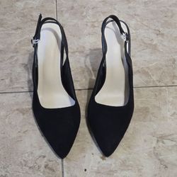 Size 7.5 Black Pointed Toe Slingback Heels