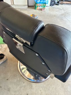 Barber chair