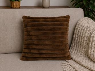 🛋️ Decorative Throw Pillow Cover 🛋️