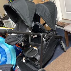 Double Stroller And Car Seat Combo 