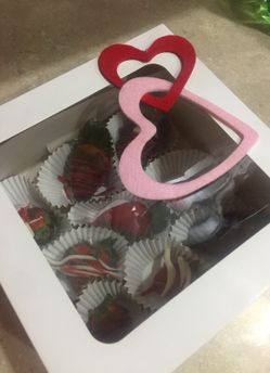 Valentine's Day chocolate covered strawberries
