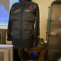 Jordan 2fer Puffer Black Size M 