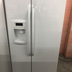 White Side By Side Refrigerator 