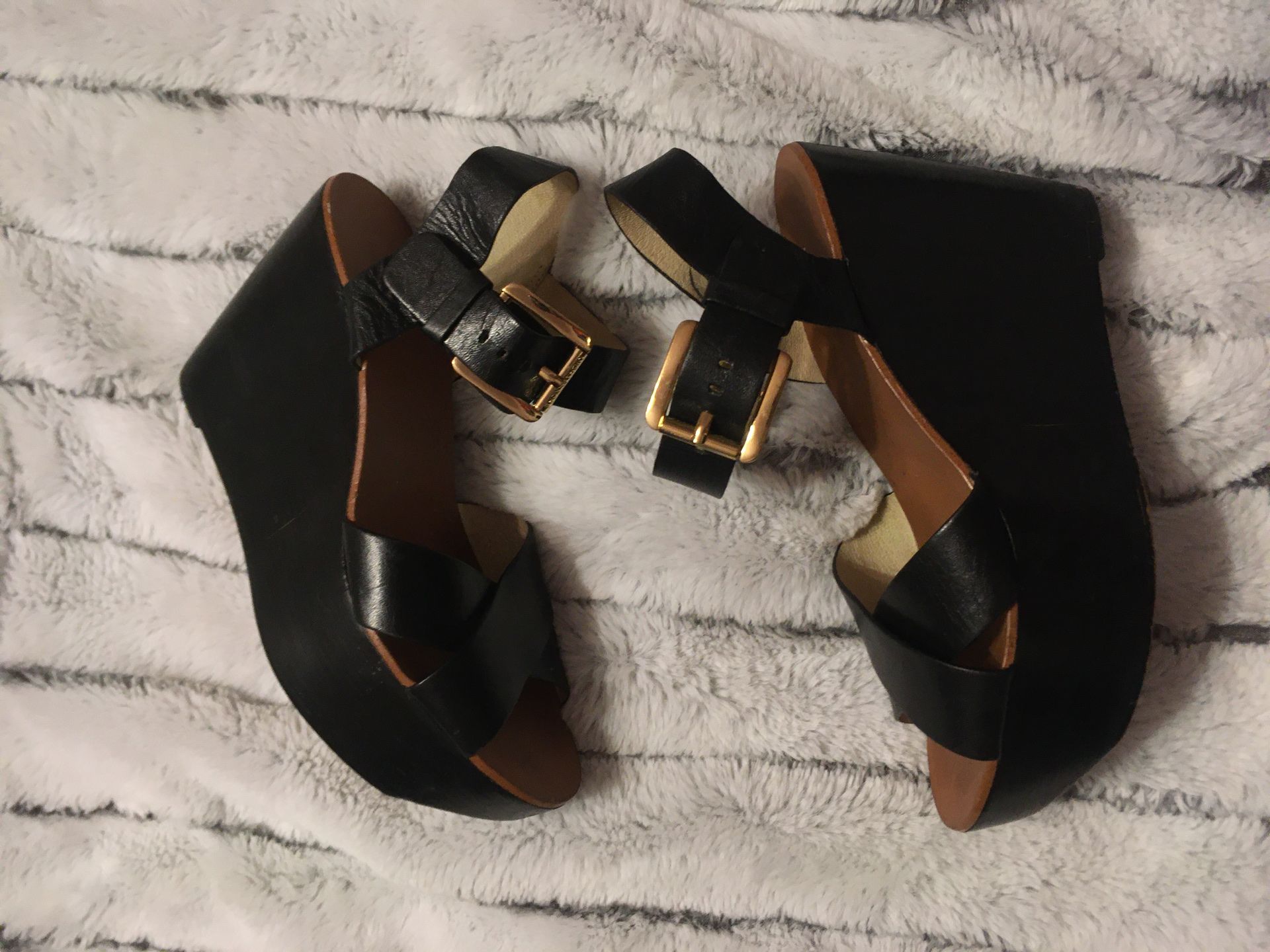 MK Wedges