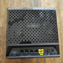 Netgear R6300 Smart Wi-Fi Router (2013)