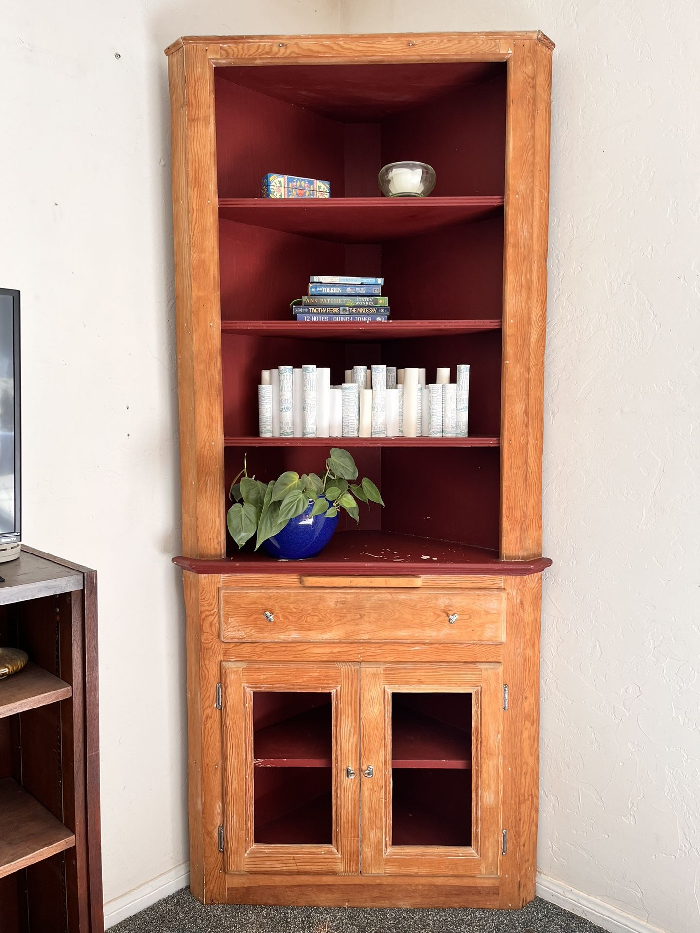 Adorable Corner Shelving Storage Unit