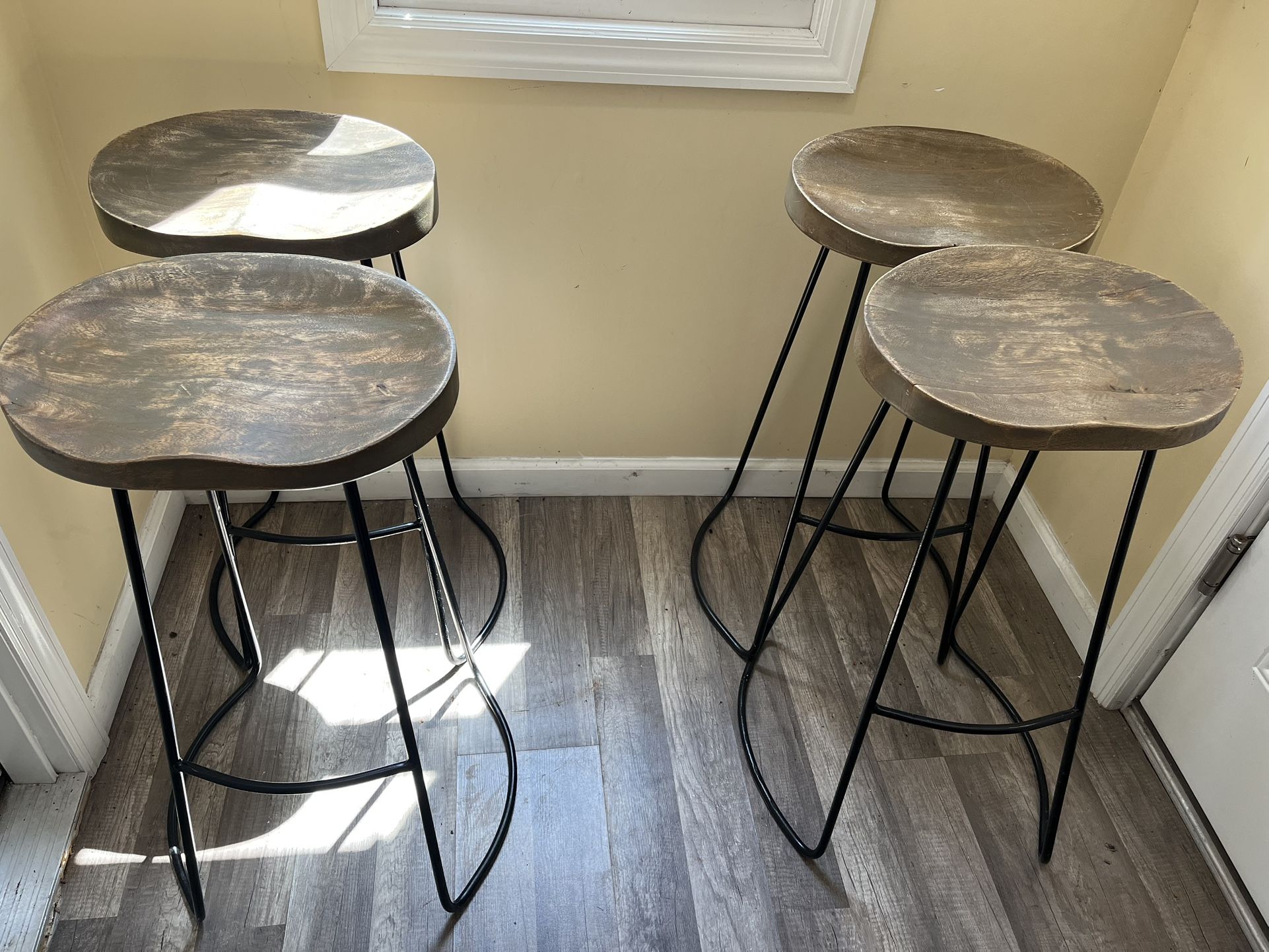 4 Mango Wood Stools