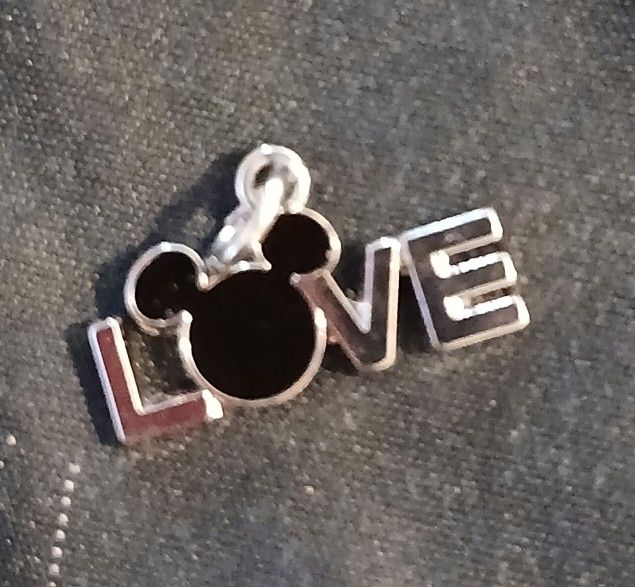 Set Of 2 Mickey & Minnie Charms