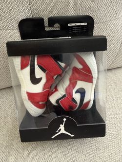 New authentic Jordan 1 Crib Bootie Chicago size 4C, not Travis Scott, Union, supreme, DB, BIN, Kobe