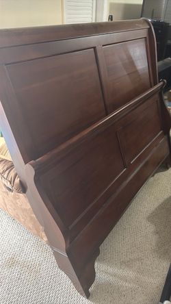 Queen sleigh bed frame (taken apart)