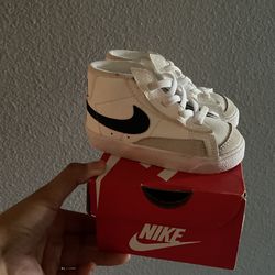 Nike blazers 