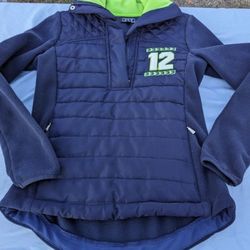 Seahawks puffer coat / sweatshirt type
Woman's Size Small
Really Nice
Was very expensive