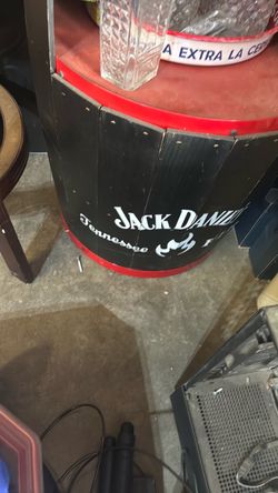 Jack Daniel's Tennessee Whiskey Barrel Table