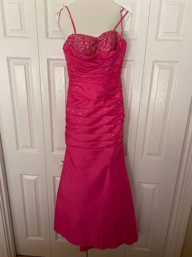 MORI LEE By Madeline Gardner, Fuchsia Full Length Sz. 5/6 Prom Dress.