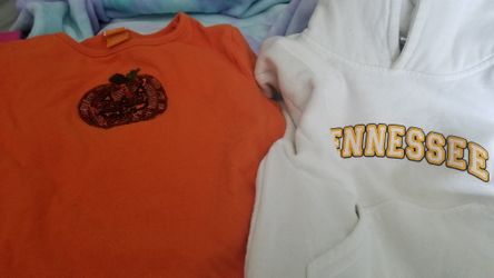 Tennessee Sweatshirt And Fall Clothes 
