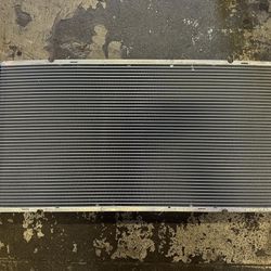 1-Row OE Style Bolt-On Aluminum Core Radiator For [94-99] [C/K1500 2500 3500]