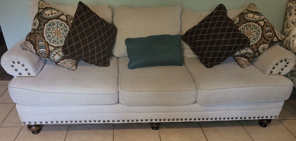 3 Piece, sofa, oversized chair, ottoman light Grey Nailhead Trim Plus 7 pillow and Covers