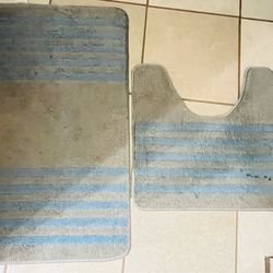 Bathroom rug