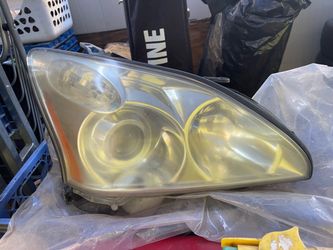 Lexus RX headlights
