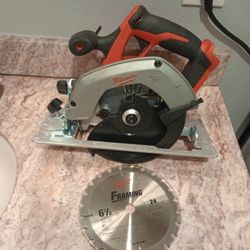 Milwaukee 6 1/2 Saw Tool Only 