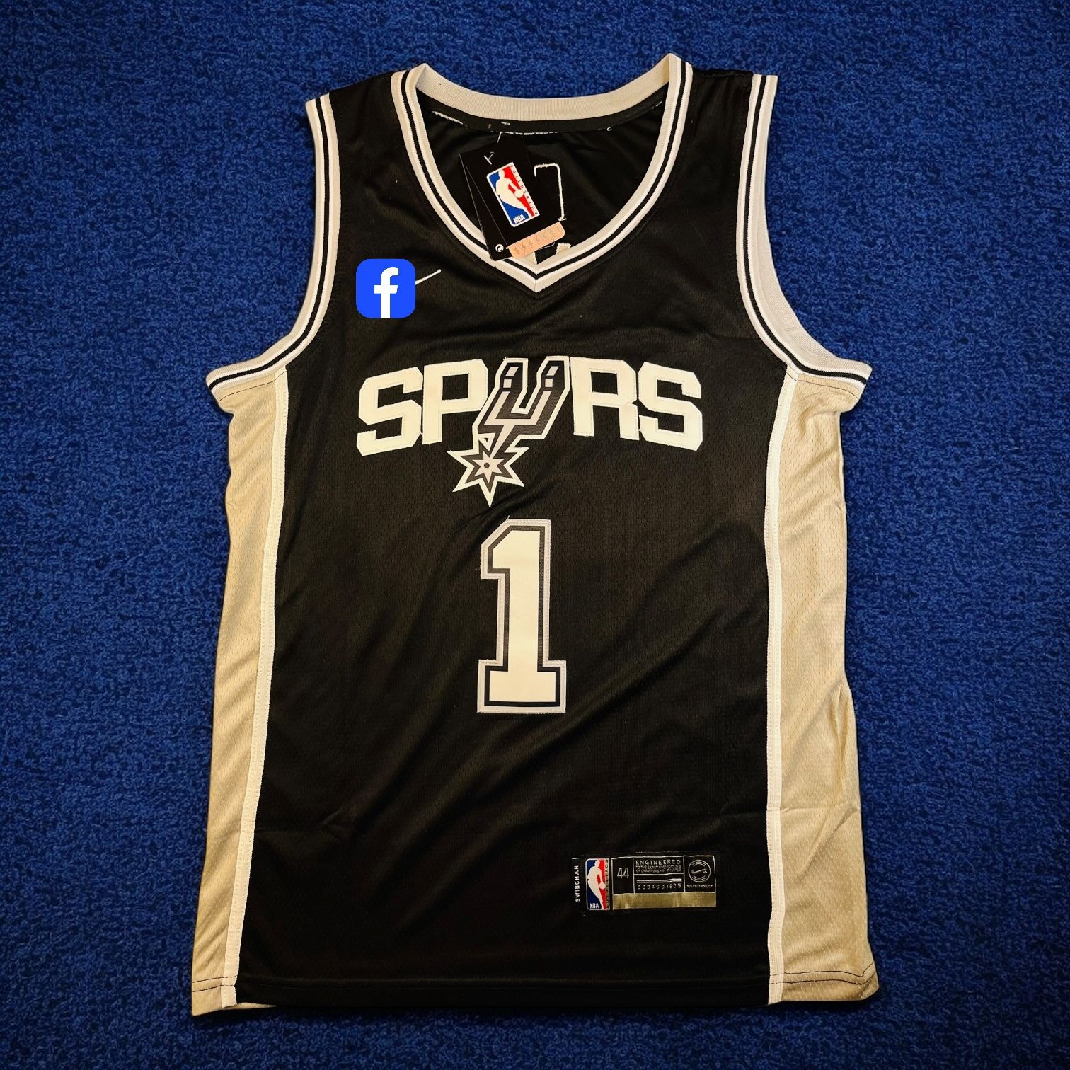 San Antonio Spurs jersey Wembanyama size S