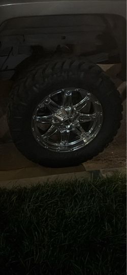 Chevrolet Silverado Crew Cab Pickup Truck