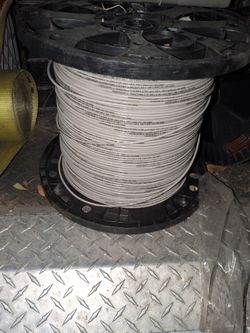 10 Guage White 2500  FT. Green 12 Guage 2500,