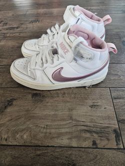 Nike Midtop Shoes